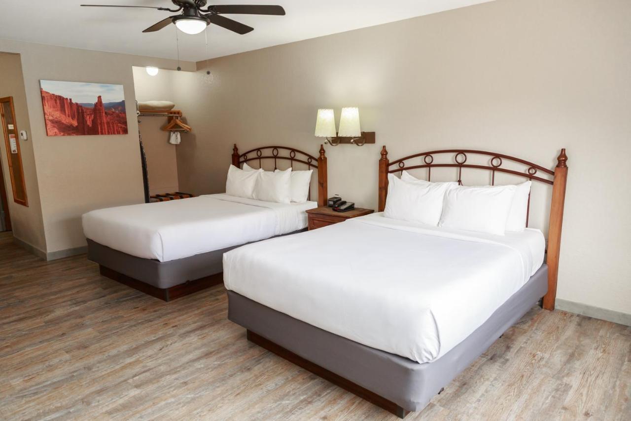 Queen Room Two Queen Beds