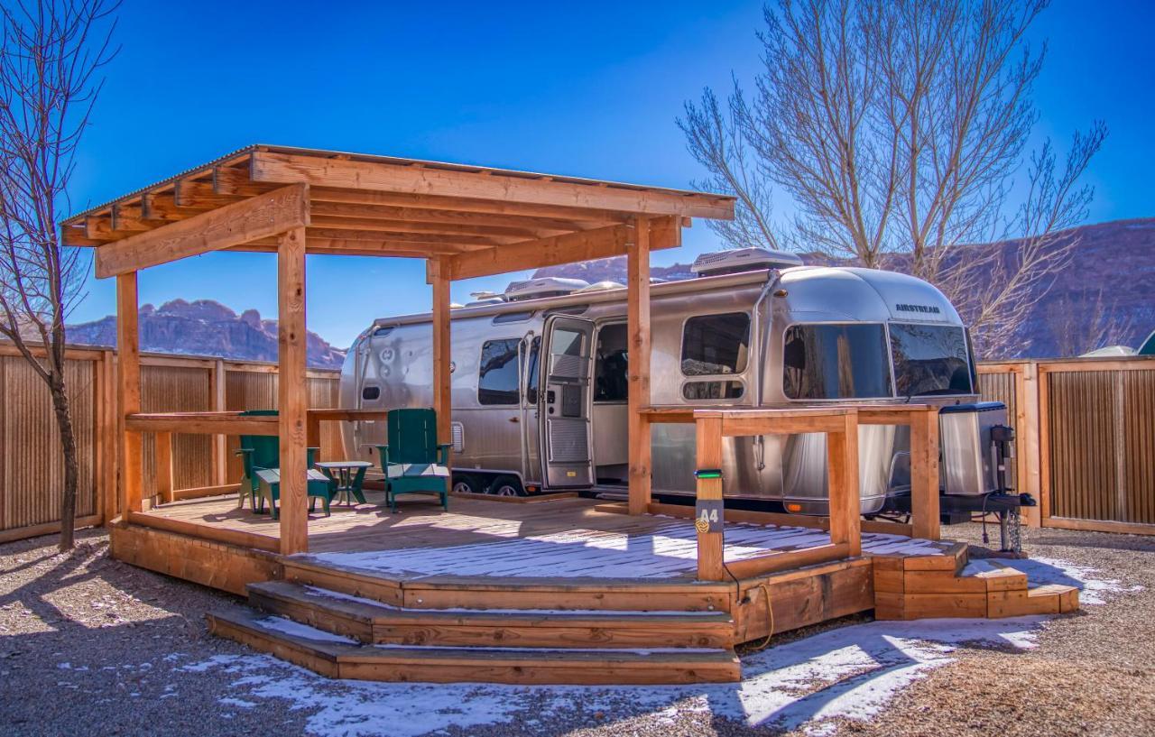 Airstream Rental w/ Short Queen, Full, Small Twin